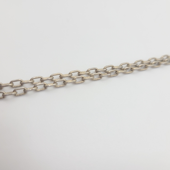 Lia Sophia Chain and Pendant - Picture 9 of 10